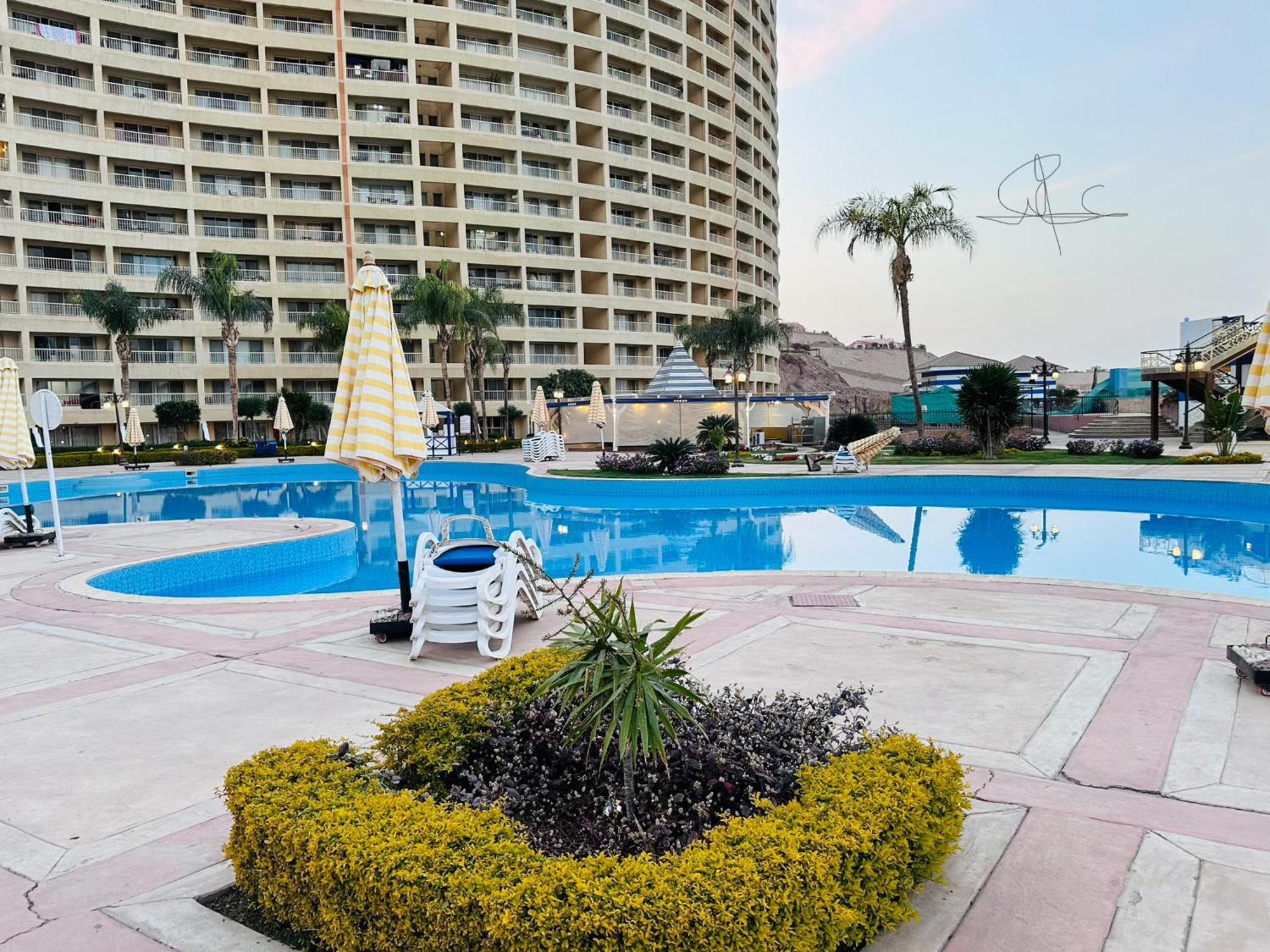 Chalet In Porto Sokhna Beach Resort Ain Sukhna Exterior foto