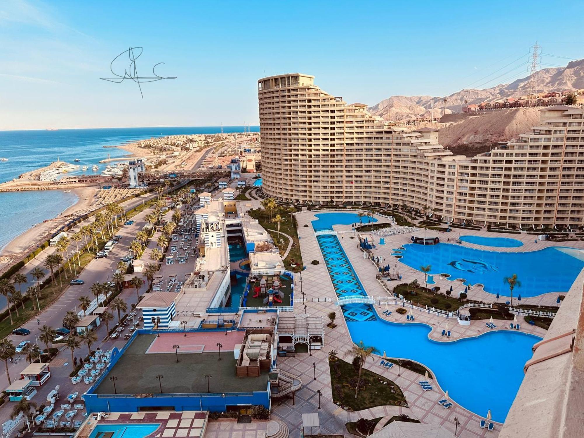 Chalet In Porto Sokhna Beach Resort Ain Sukhna Exterior foto